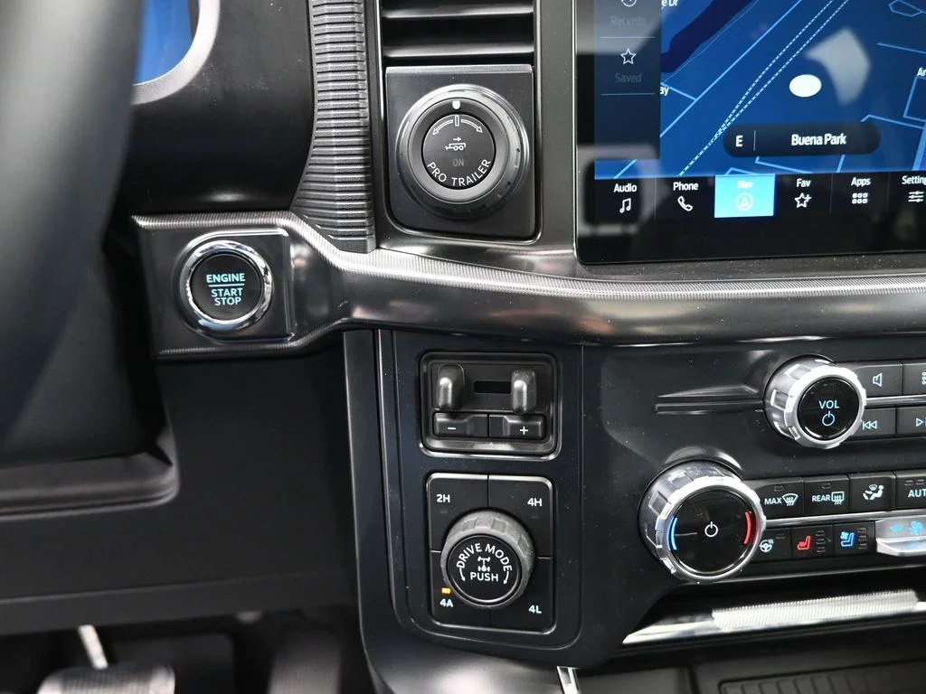 New 2026 Shelter Green Ford Raptor image 18