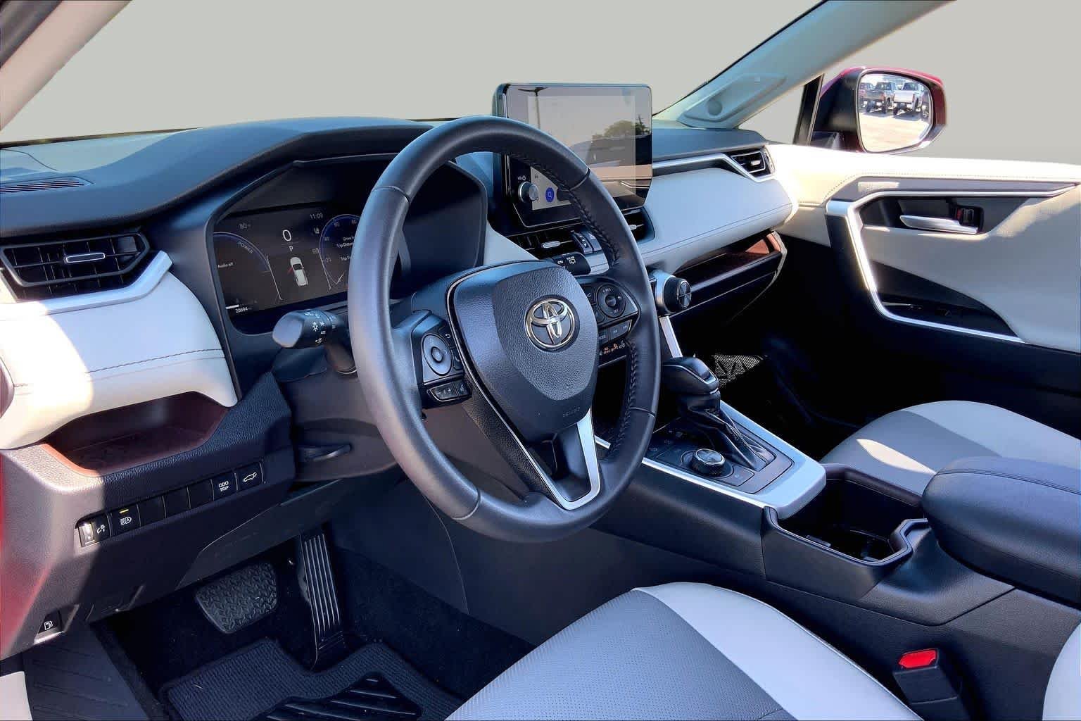 Used 2025 Ruby Flare Pearl Toyota Hybrid Limited image 17