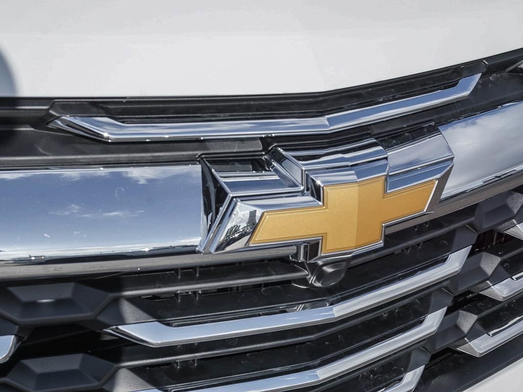 New 2026 Summit White Chevrolet LT image 11
