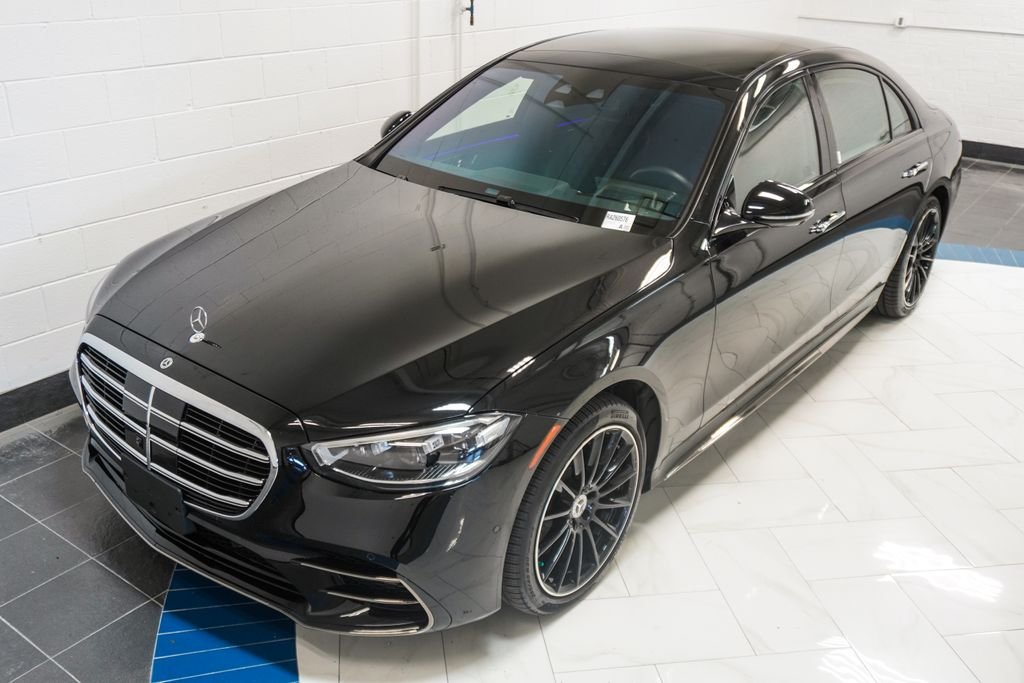 Used 2024 Black Mercedes-Benz S 580 image 40