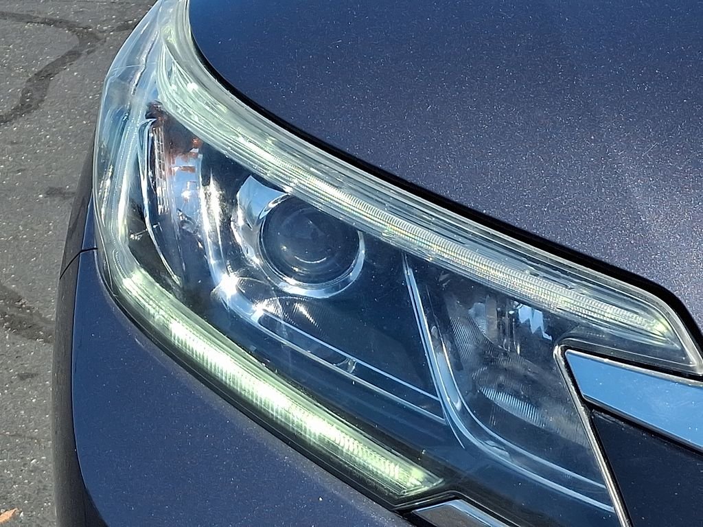 Certified Used 2016 Modern Steel Metallic Honda Touring image 9