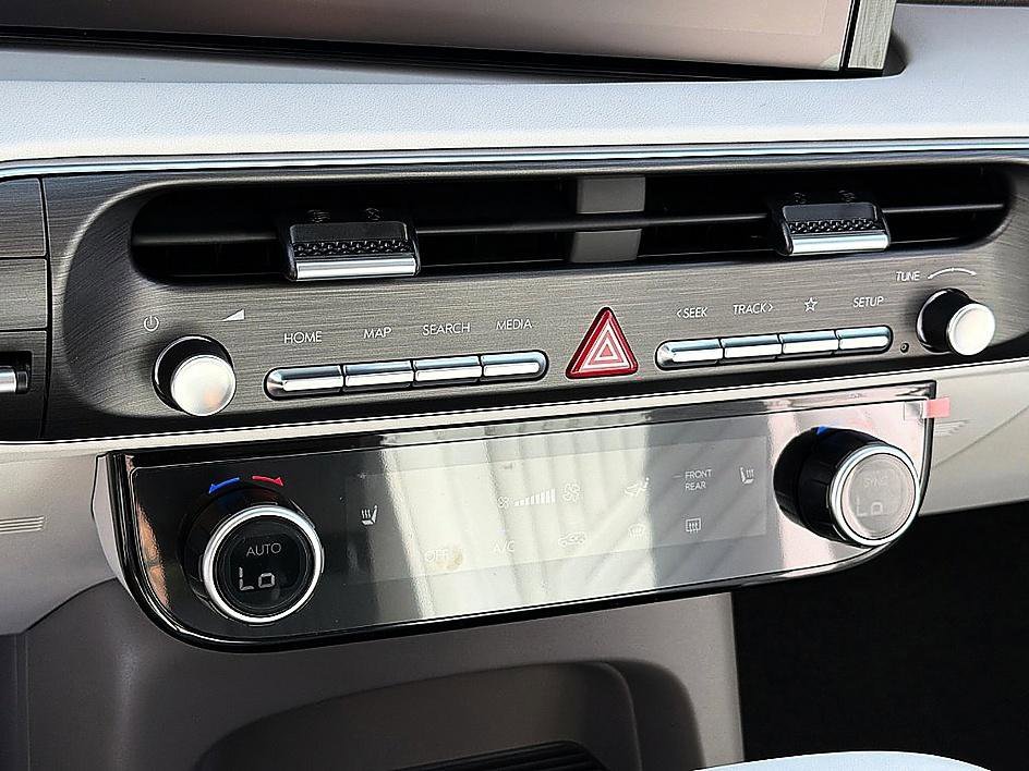 New 2026 Creamy White Pearl Hyundai SEL AWD image 12