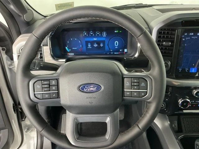 New 2026 Star White Metallic Tri-Coat Ford Lariat image 17