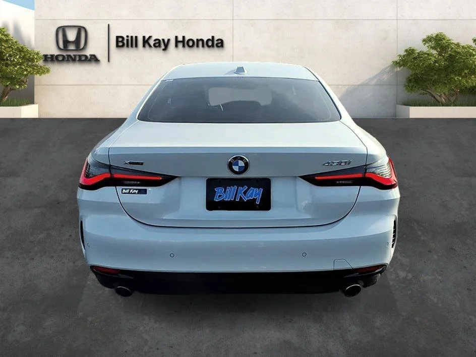 Used 2024 White BMW xDrive image 4