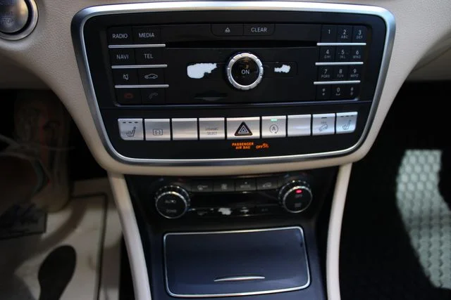 Used 2020  Mercedes-Benz GLA 250 image 15