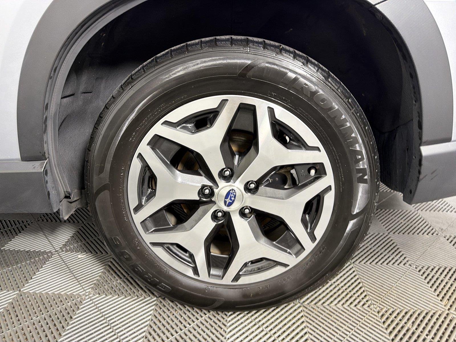 2023 Subaru Forester Premium - Photo 18