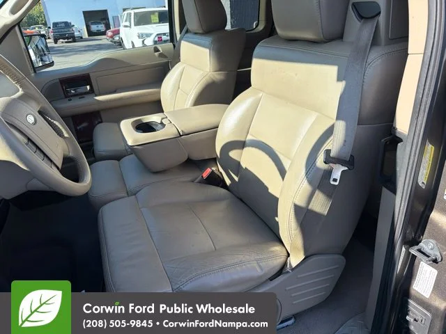 Used 2008 Gray Ford  image 25