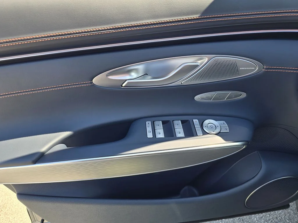 New 2027 White Genesis 2.5T Sport Prestige image 18