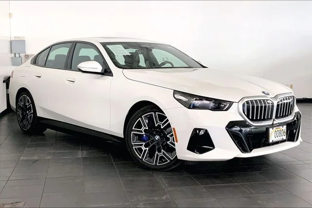 Used 2026 BMW i5 40 with VIN WBY63HG05TCU95819 for sale in Honolulu, HI