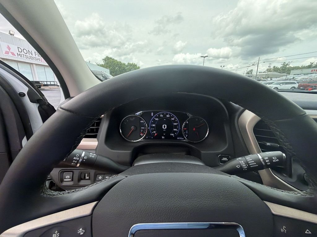 Used 2023 White GMC Denali image 15