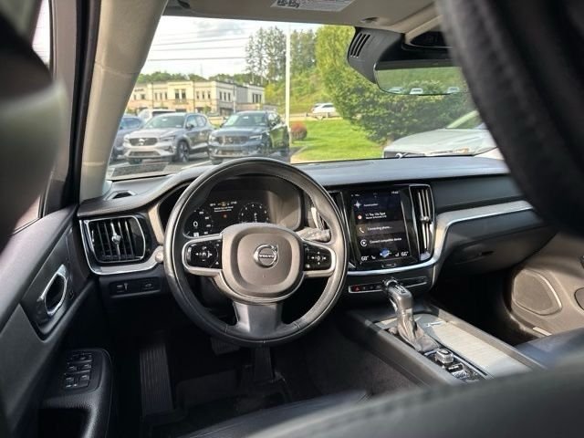 Used 2021 Gray Volvo T5 Inscription image 29