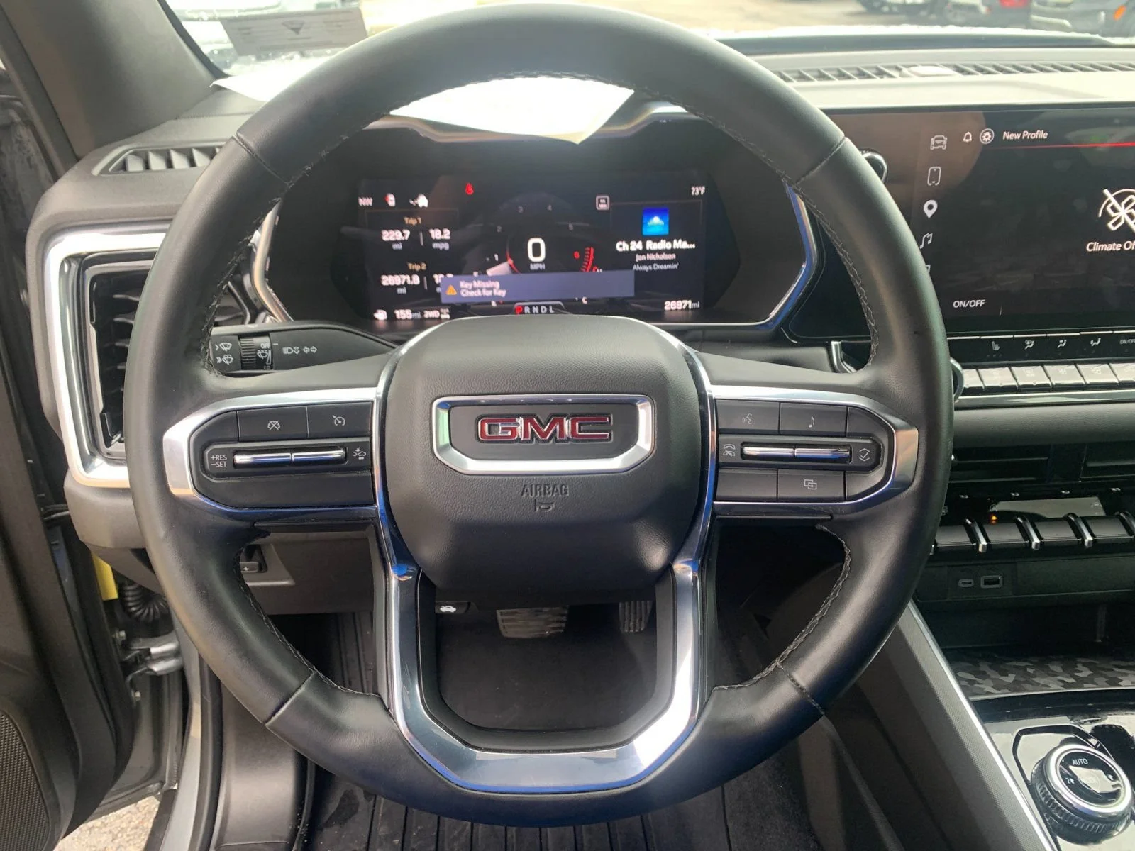 Used 2025 Sterling Metallic GMC Elevation image 25