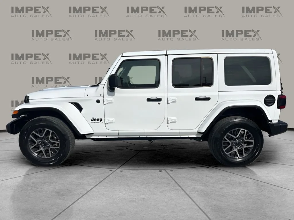Used 2025 White Jeep Sahara image 2