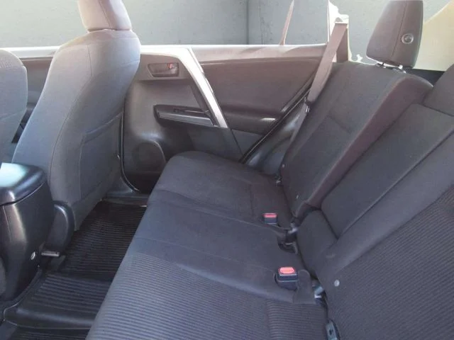 Used 2018 Aqua Toyota LE image 13
