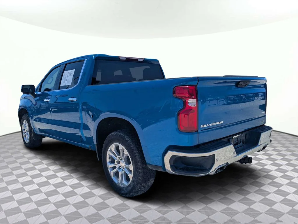 Used 2024 Blue Chevrolet LTZ image 6