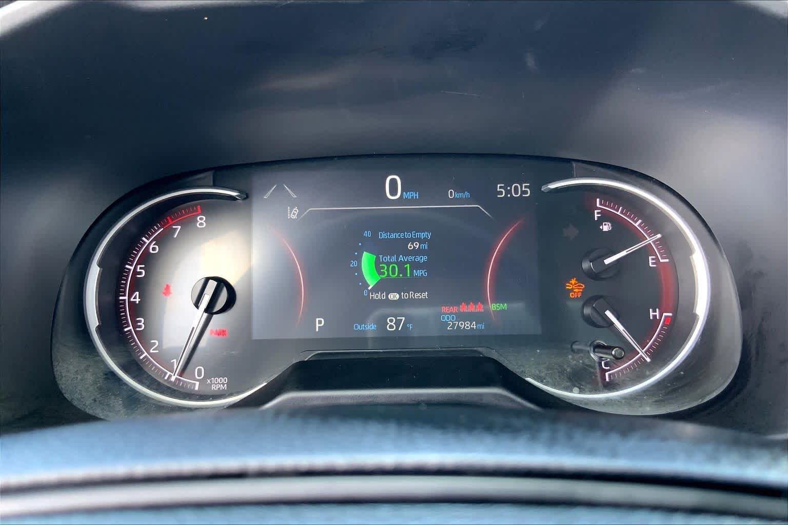 Used 2024 Ice Cap Toyota XLE image 25