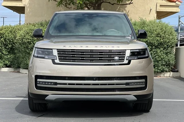 New 2026 Batumi Gold Land Rover SE image 8