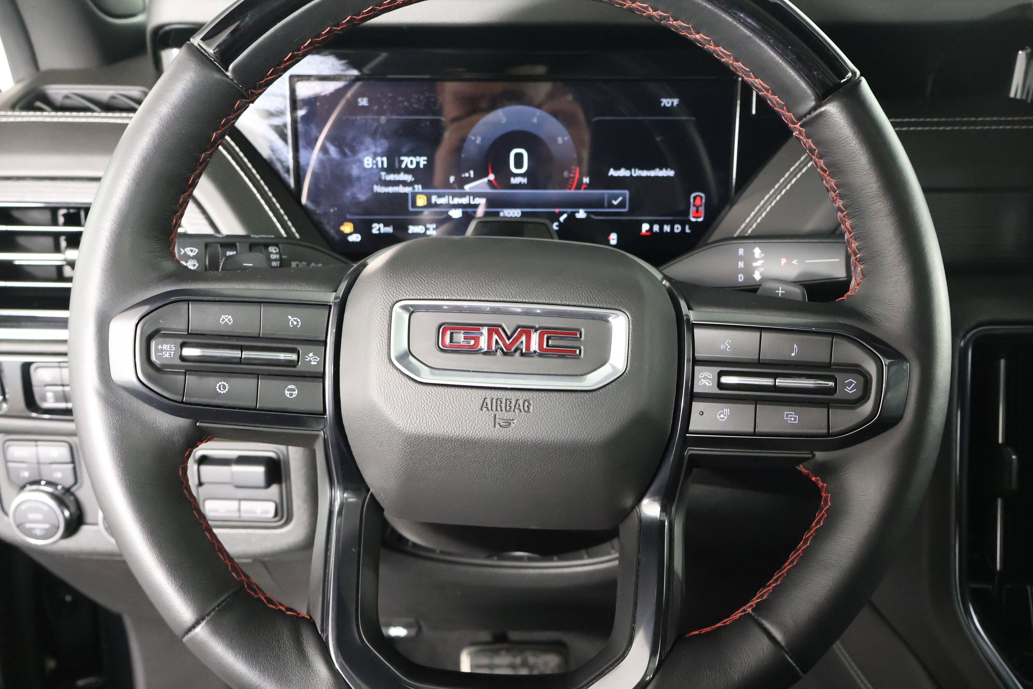 2025 GMC Yukon AT4 Ultimate - Photo 20