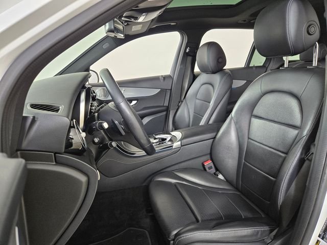 Used 2019 White Mercedes-Benz GLC 300 image 15