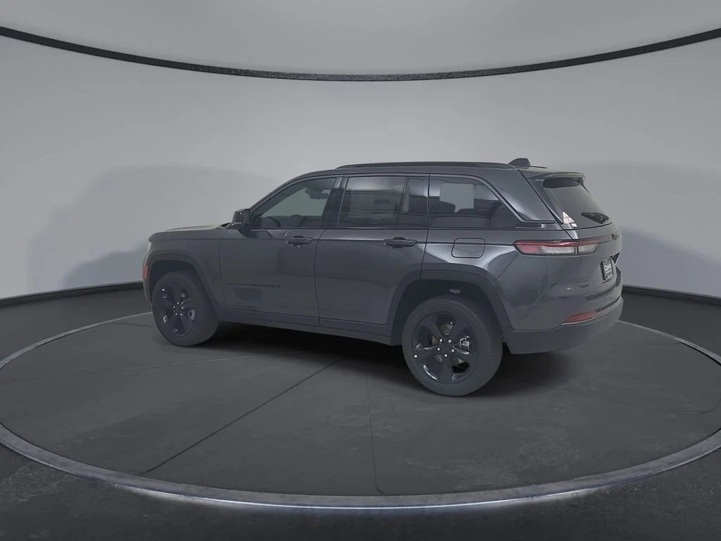 New 2026 Baltic Gray Metallic Clear-Coat Exterior Paint Jeep Limited image 10