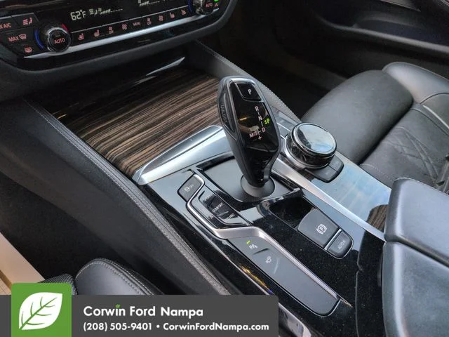 Used 2018 White BMW M550i xDrive image 18