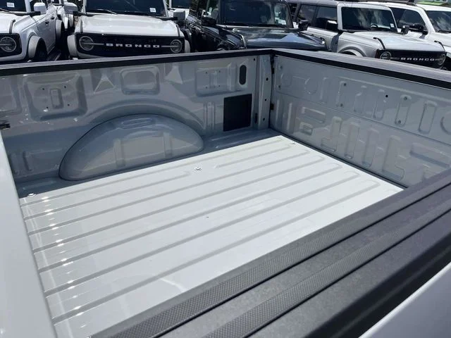 New 2026 Avalanche Ford XLT image 8