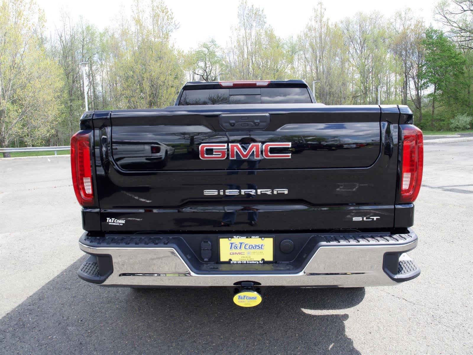 New 2026 Onyx Black GMC SLT image 7