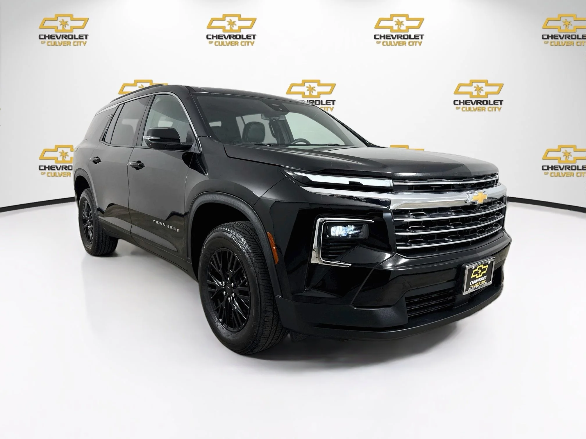 Used 2025 Mosaic Black Metallic Chevrolet LT image 1