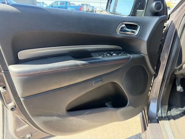 Used 2014 Granite Crystal Metallic Clearcoat Dodge R/T image 9