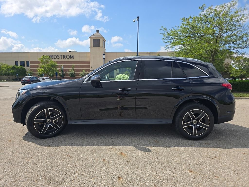 Used 2026 Black Mercedes-Benz GLC 300 image 18