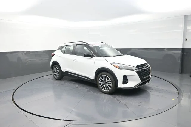 Used 2024 White Nissan SR image 52