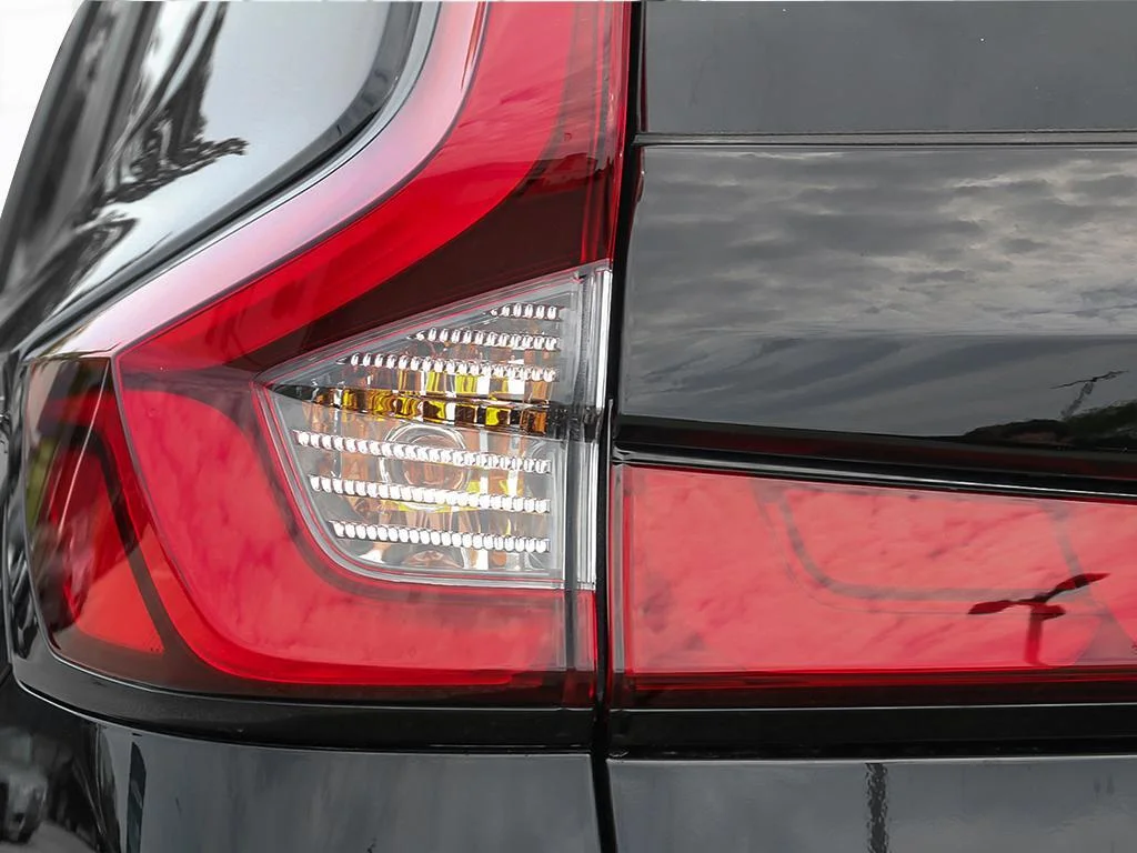 New 2026  Honda TOURING HYBRID The CR-V at its absolute best image 11