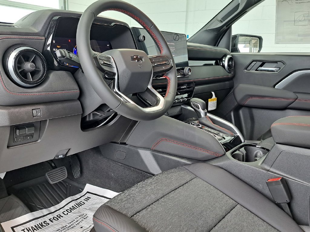 2026 Chevrolet Colorado Z71 Crew Cab Pickup Slide 6