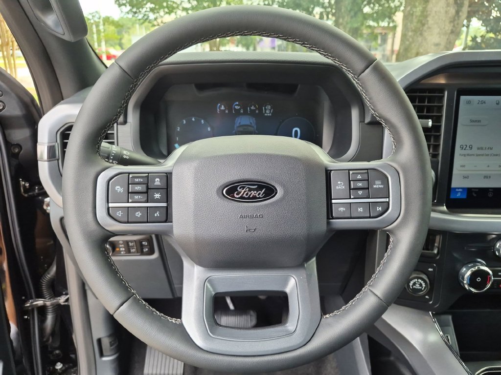 New 2026 Agate Black Metallic Ford XLT image 15