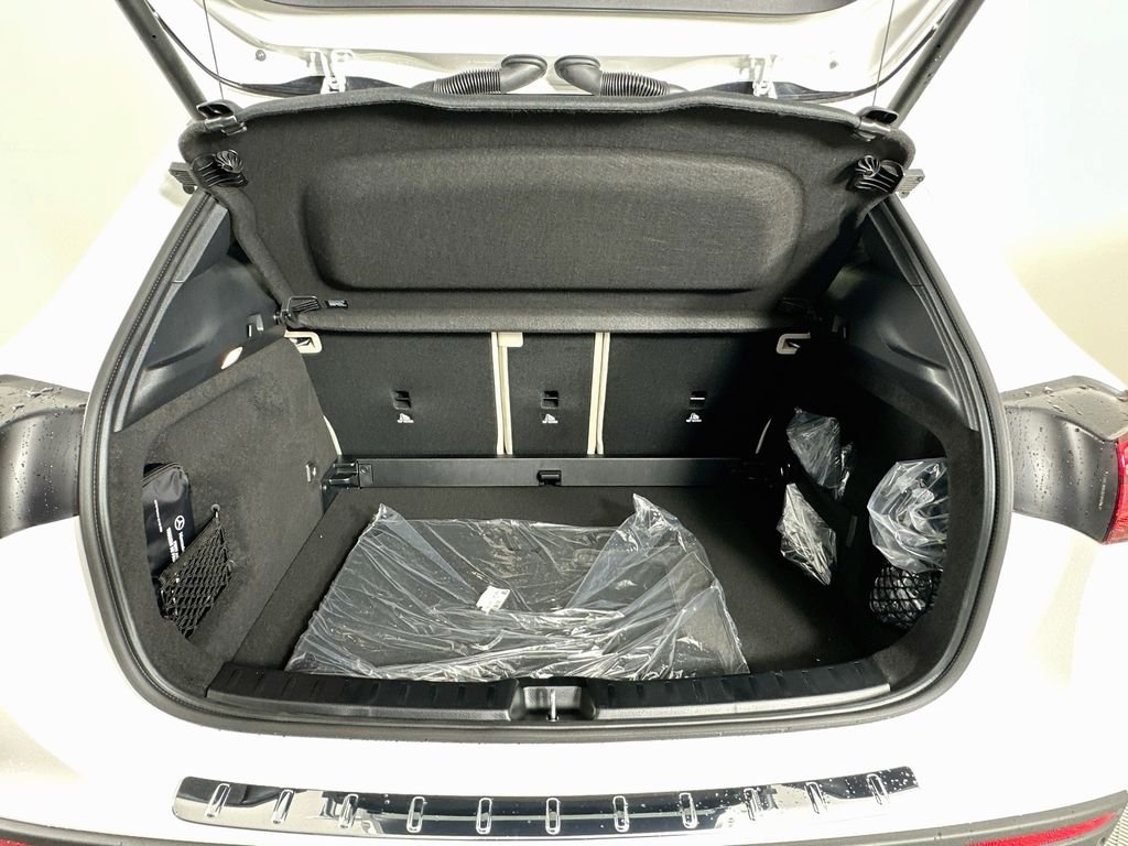 New 2026 Polar White Mercedes-Benz GLA 250 image 26