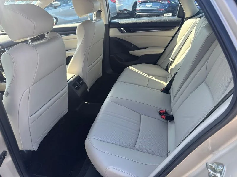 Used 2020  Honda EX-L image 11