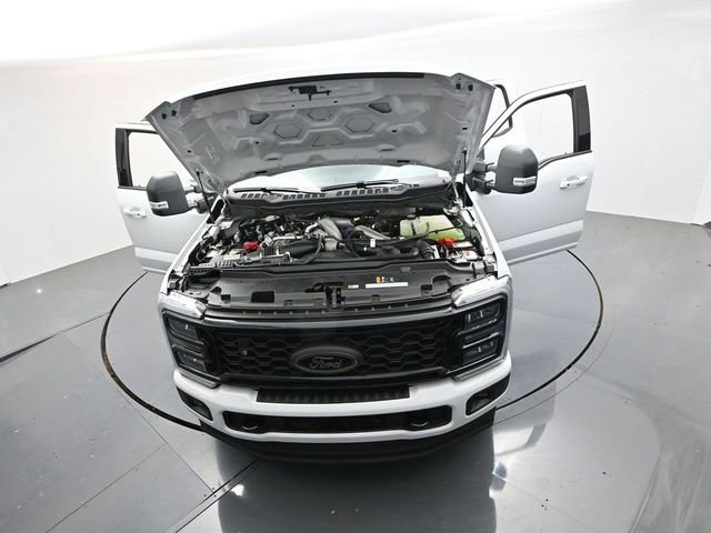 New 2026 Oxford White Ford F-350® XLT image 45