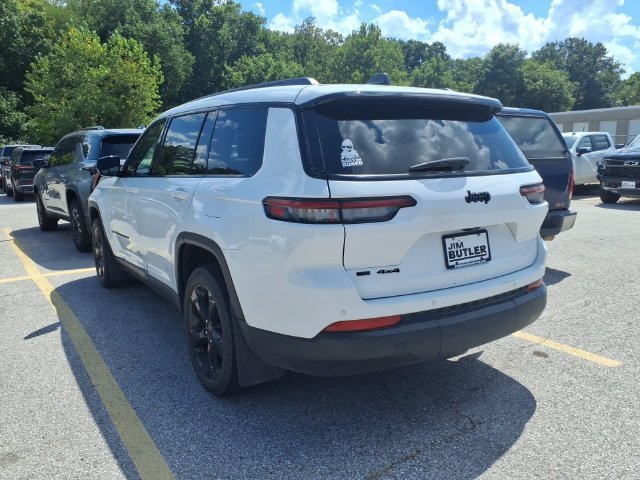 Used 2023 White Jeep Altitude 4x4 image 2
