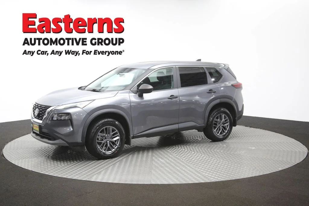Used 2023 Gray Nissan S image 59