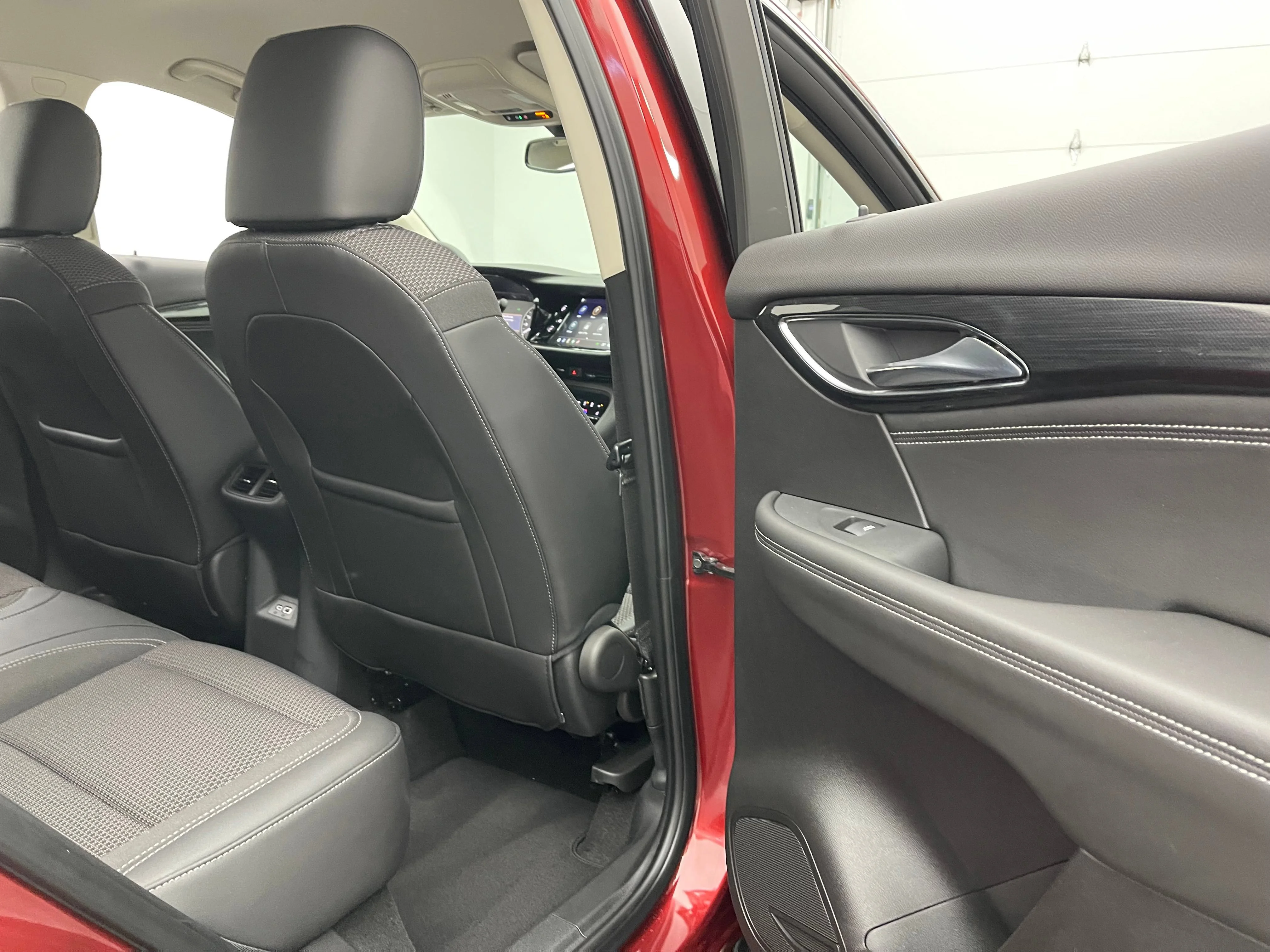 Used 2023 CINNABAR METALLIC Buick Preferred image 34