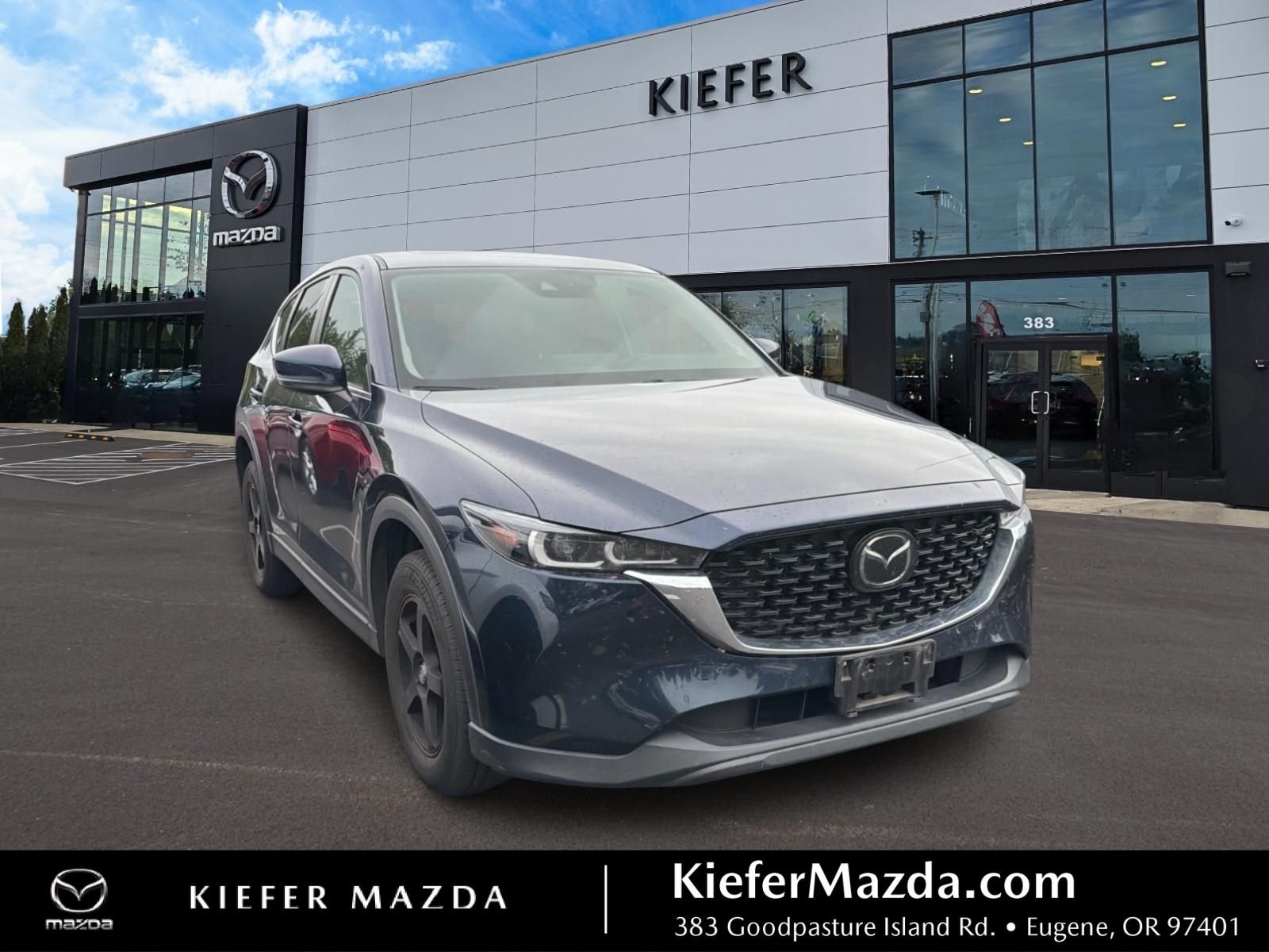 2022 Mazda CX-5 S Preferred package Auto AWD's photo