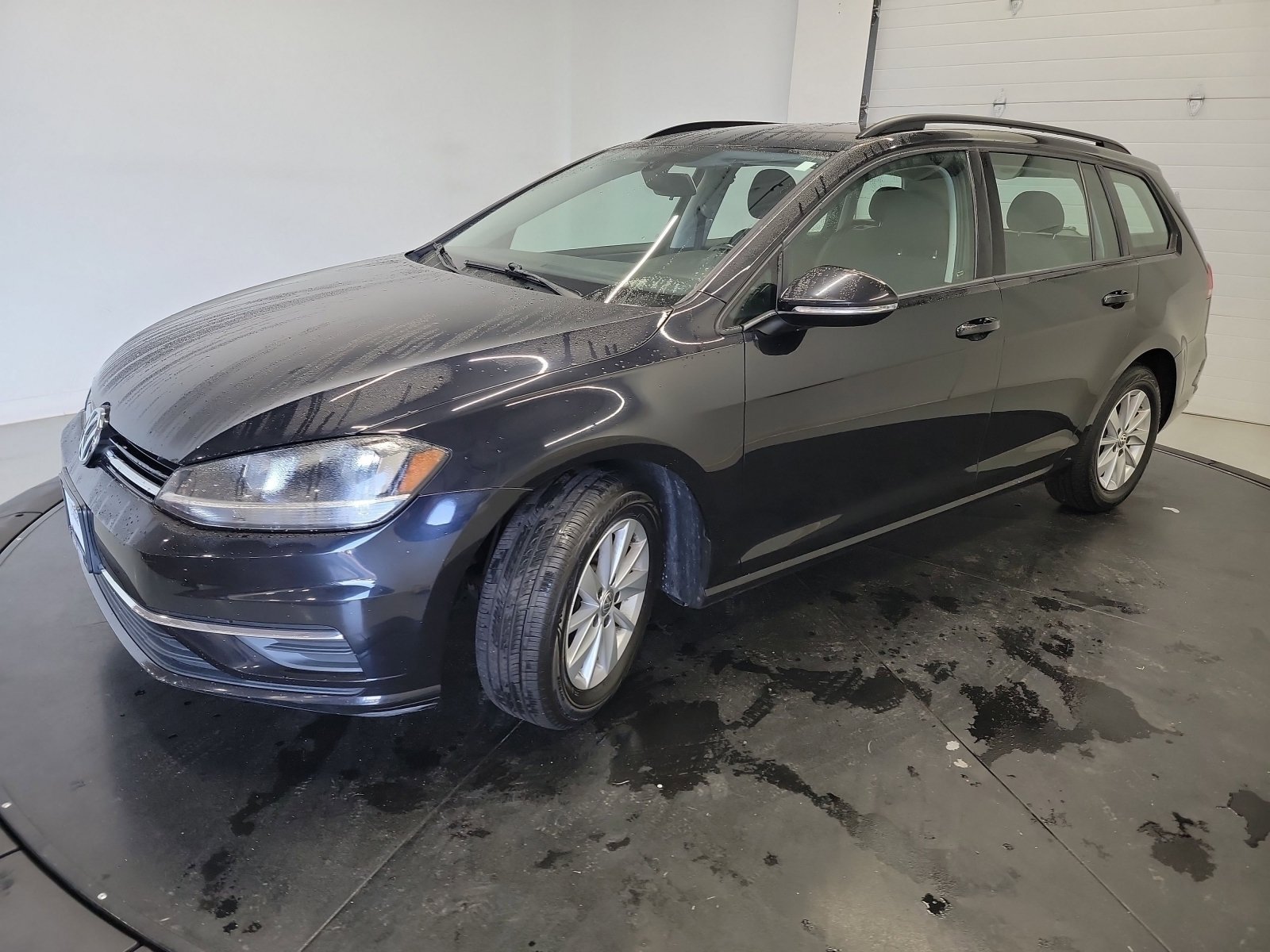 Used 2019 Deep Black Pearl Volkswagen S image 3