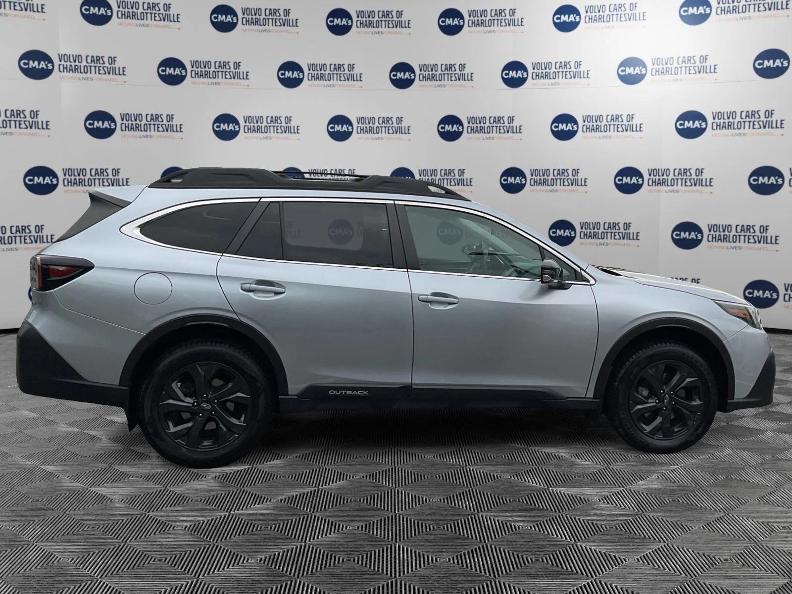 Used 2022 Ice Silver Metallic Subaru Onyx Edition XT image 6