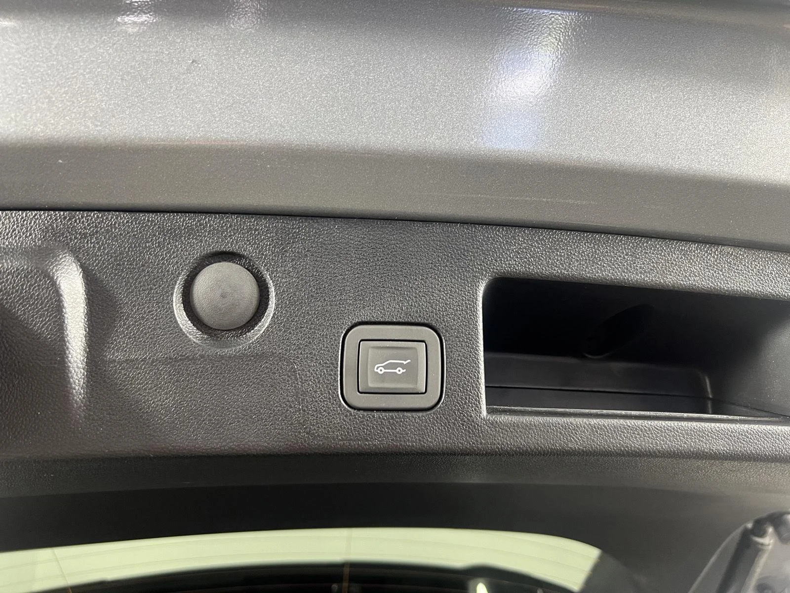 Used 2026 Sterling Gray Metallic Chevrolet AWD LT image 21