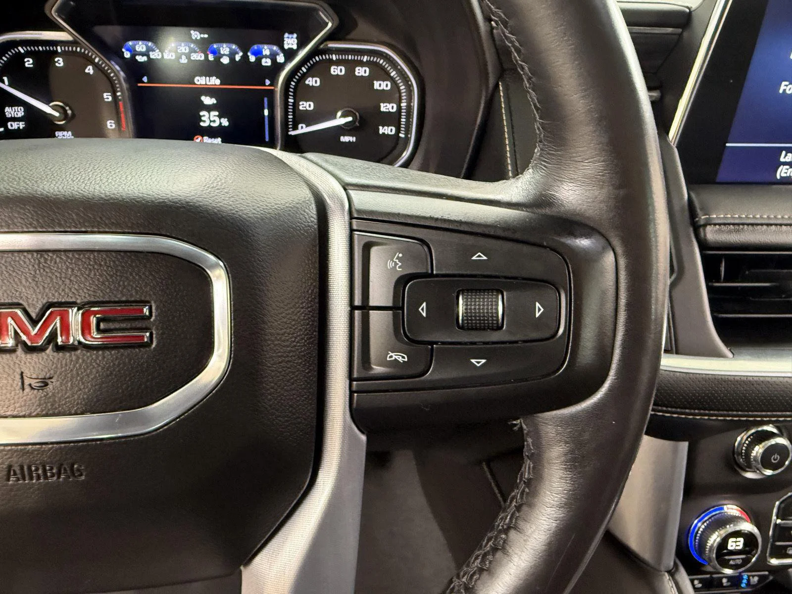 Used 2021 White GMC SLT image 29
