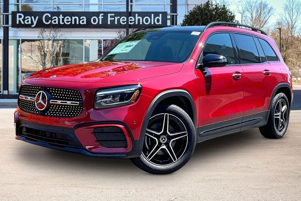 2026 Mercedes-Benz GLB GLB 250 4MATIC's photo
