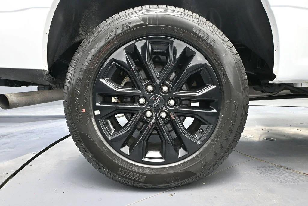 Used 2020 White Ford XLT image 11