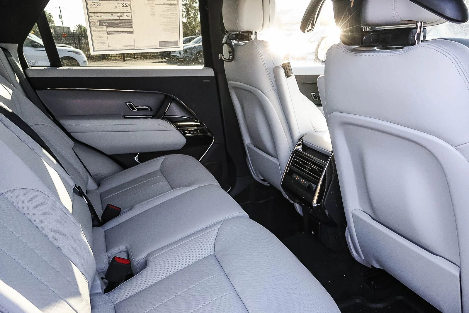 New 2026 Borasco Grey Land Rover SE image 19