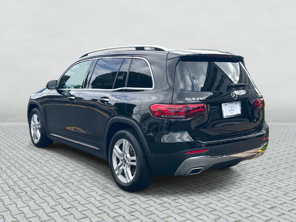 Used 2022 Night Black Mercedes-Benz GLB 250 image 7