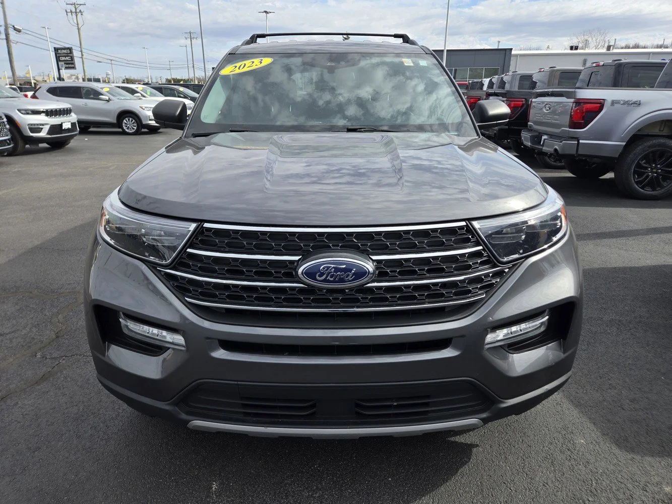 Used 2023  Ford XLT image 3